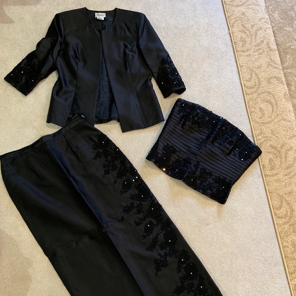 3 piece beautiful JOVANI SKIRT SET
